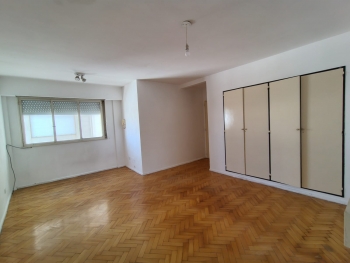 San Nicolas 700 (Floresta )
