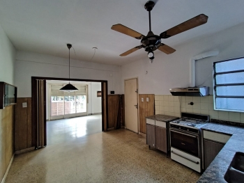 San Martin Av 5300 (Villa del Parque )
